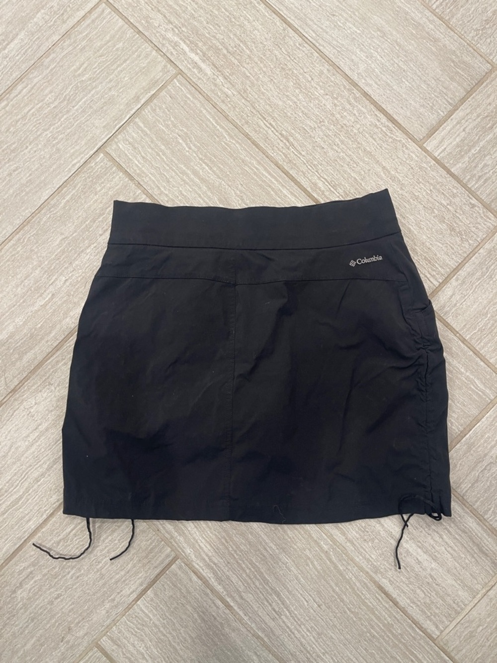 Columbia Black Mini Skort with Side Drawcord - Picture 4 of 4